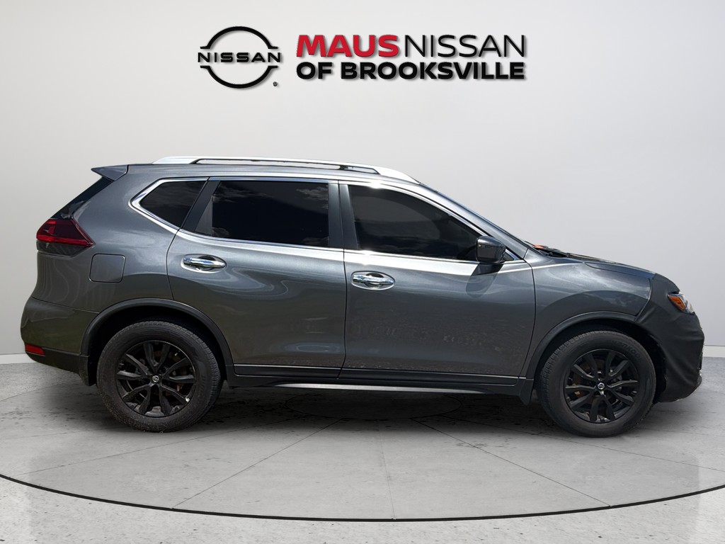Used 2020 Gray Nissan SV image 12