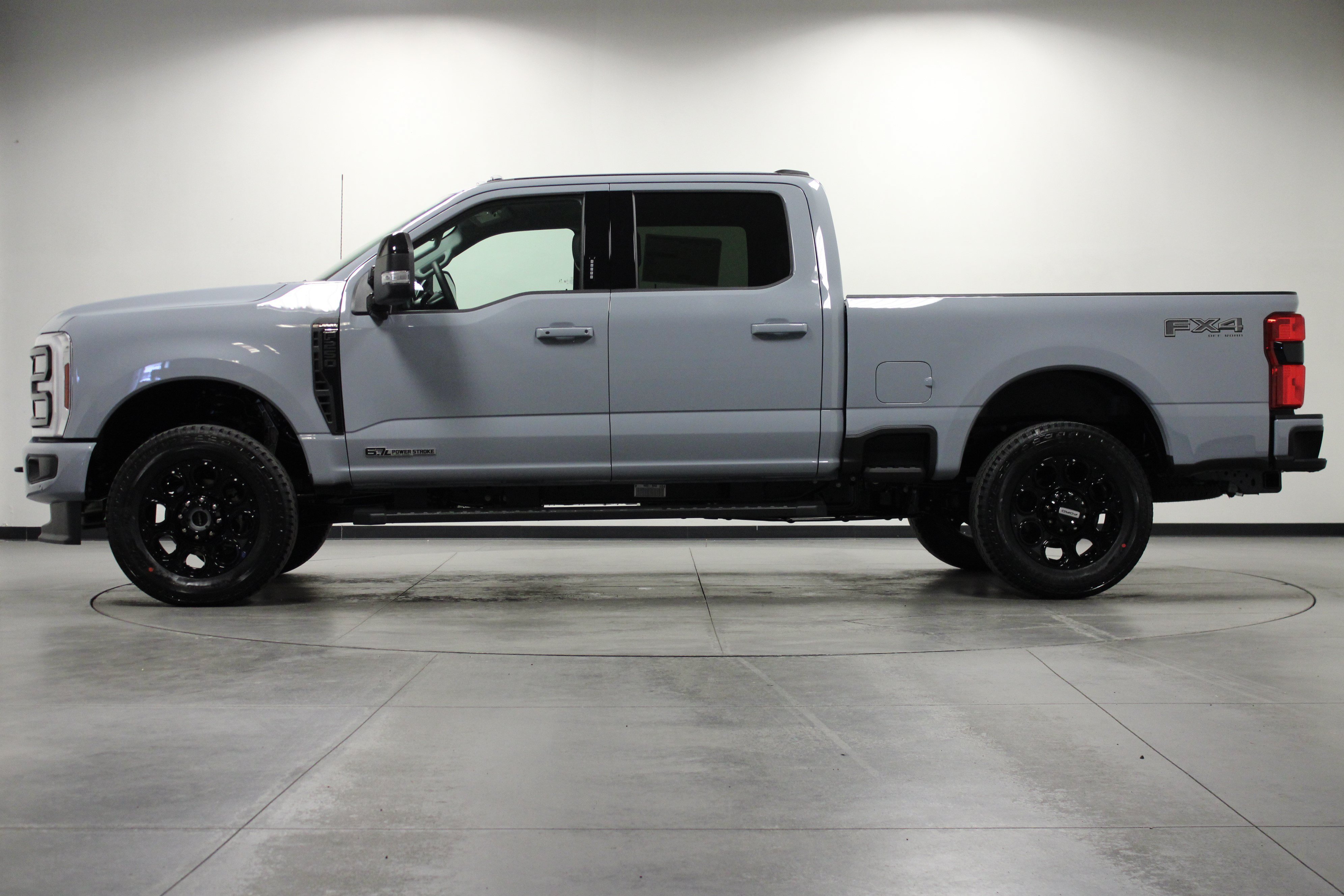 New 2026 Glacier Gray Metallic Tri-Coat Ford LARIAT image 7