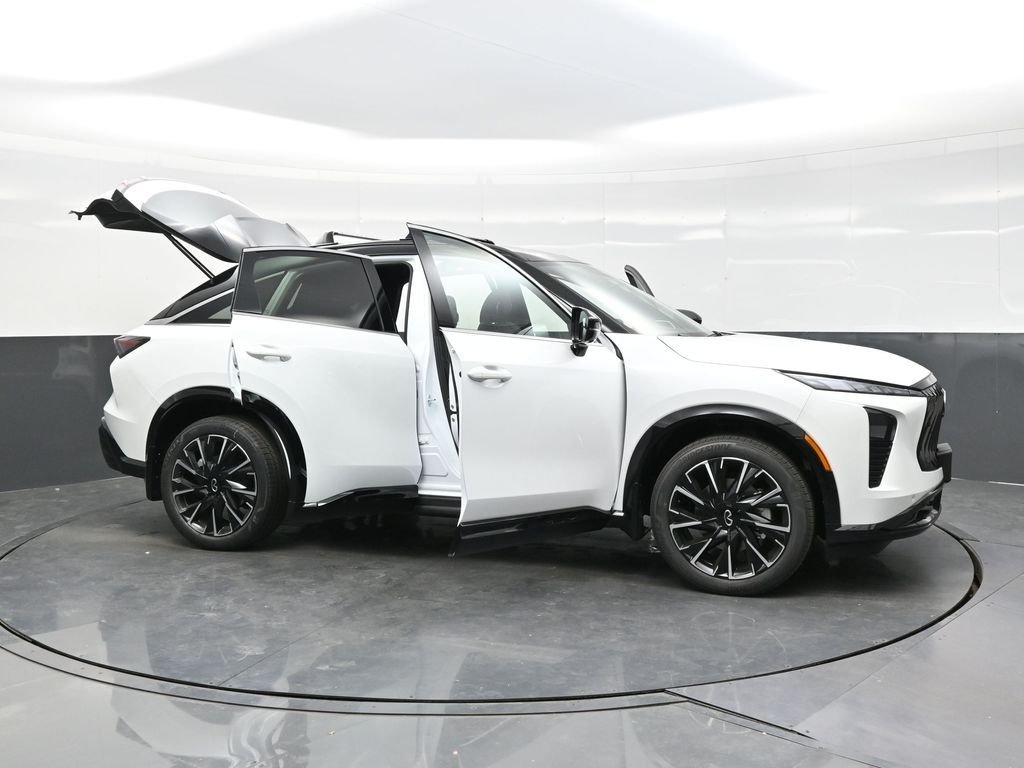 New 2027 2T RAD WHT INFINITI Autograph AWD image 53