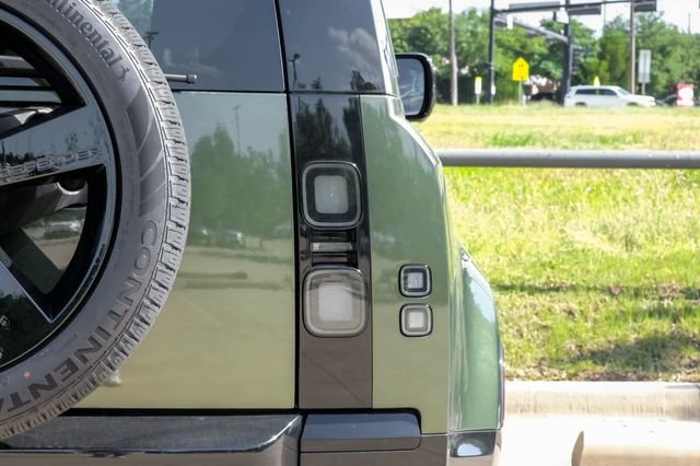 New 2026 Woolstone Green Metallic Land Rover X-Dynamic SE image 56