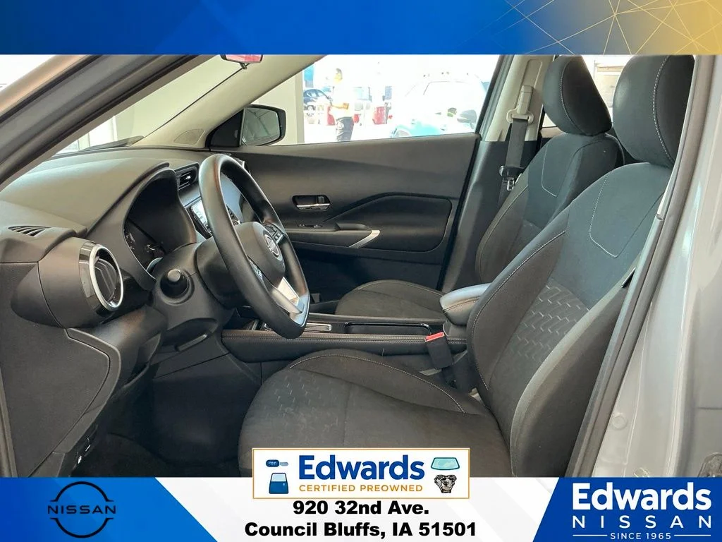 Used 2024 Gray Nissan SV image 21