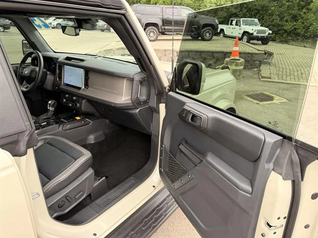 Used 2025 Desert Sand Ford Outer Banks image 14