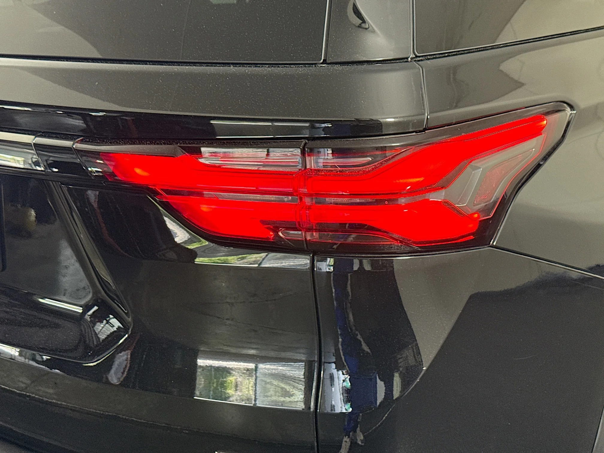 Used 2022 Mosaic Black Metallic Chevrolet RS image 30