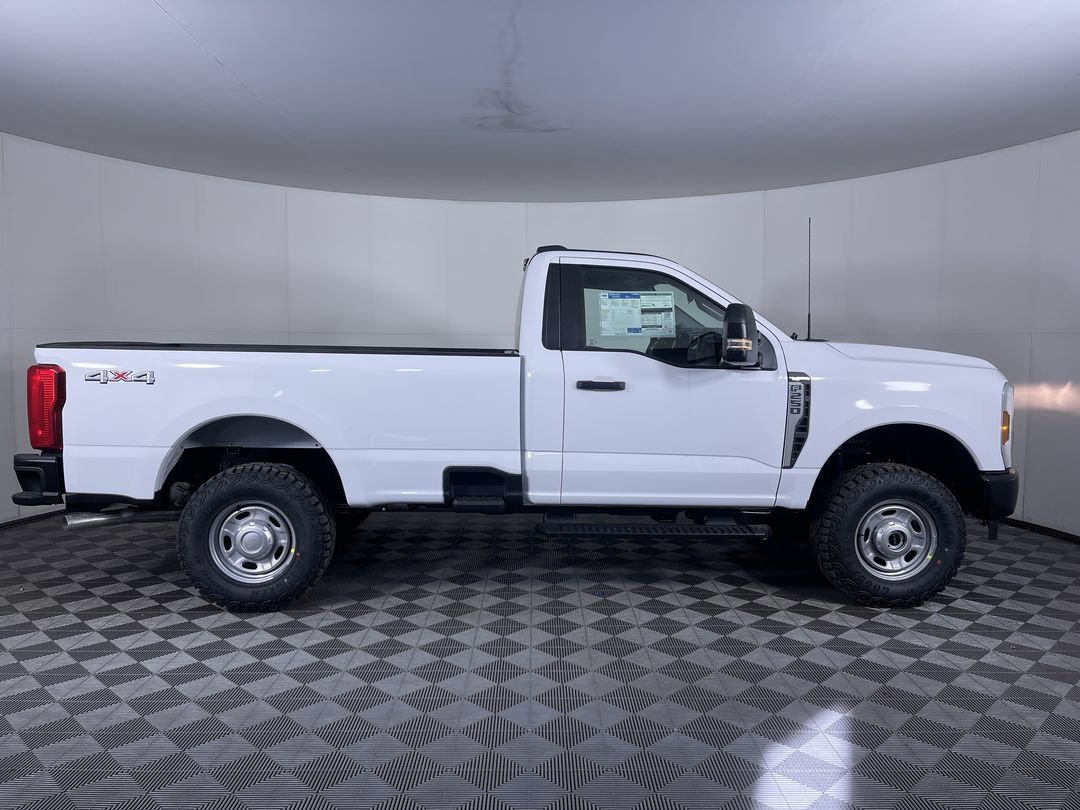 New 2026 Oxford White Ford XL image 10