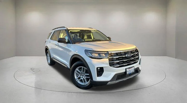 2025 Ford Explorer