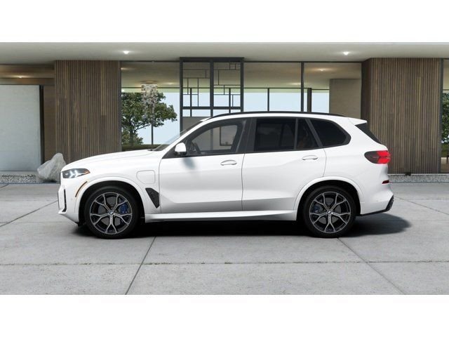 New 2026 Mineral White Metallic BMW xDrive50e image 4