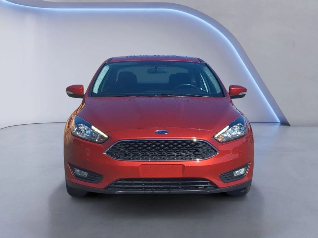 Used 2018 Red Ford SEL image 10