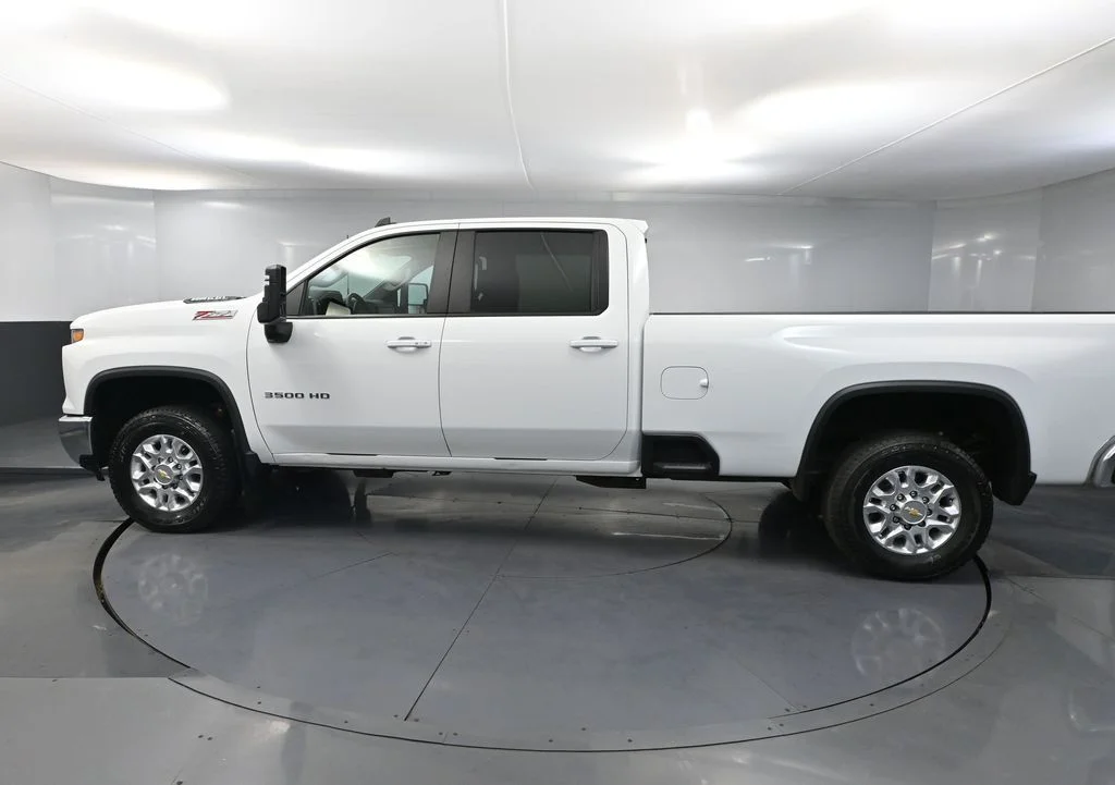 Certified Used 2025 White Chevrolet LT image 6