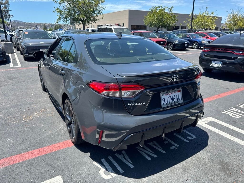 Used 2024  Toyota SE image 2