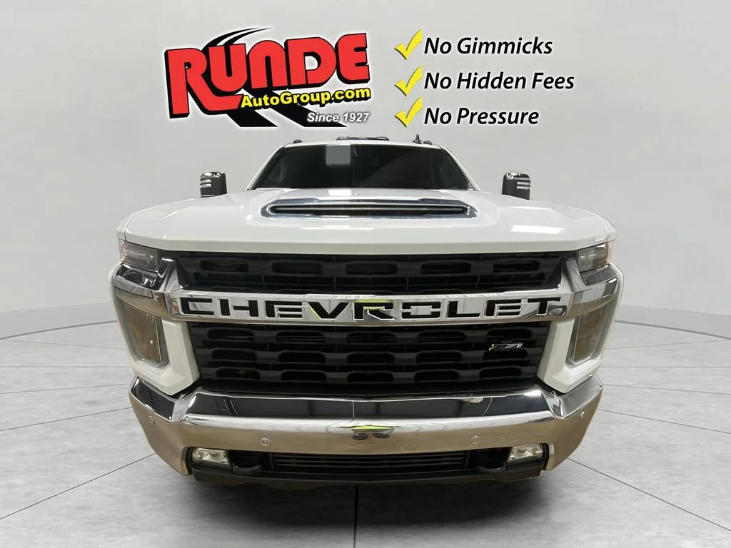 Used 2021 Summit White Chevrolet LT image 9