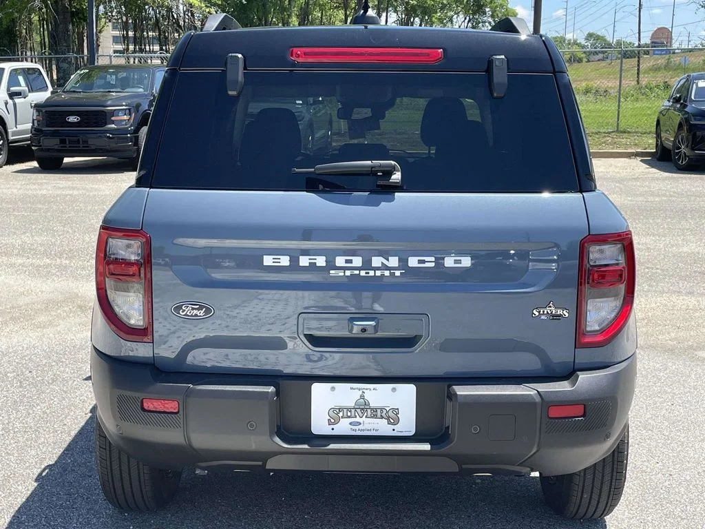 New 2026 Gray Ford Outer Banks image 4