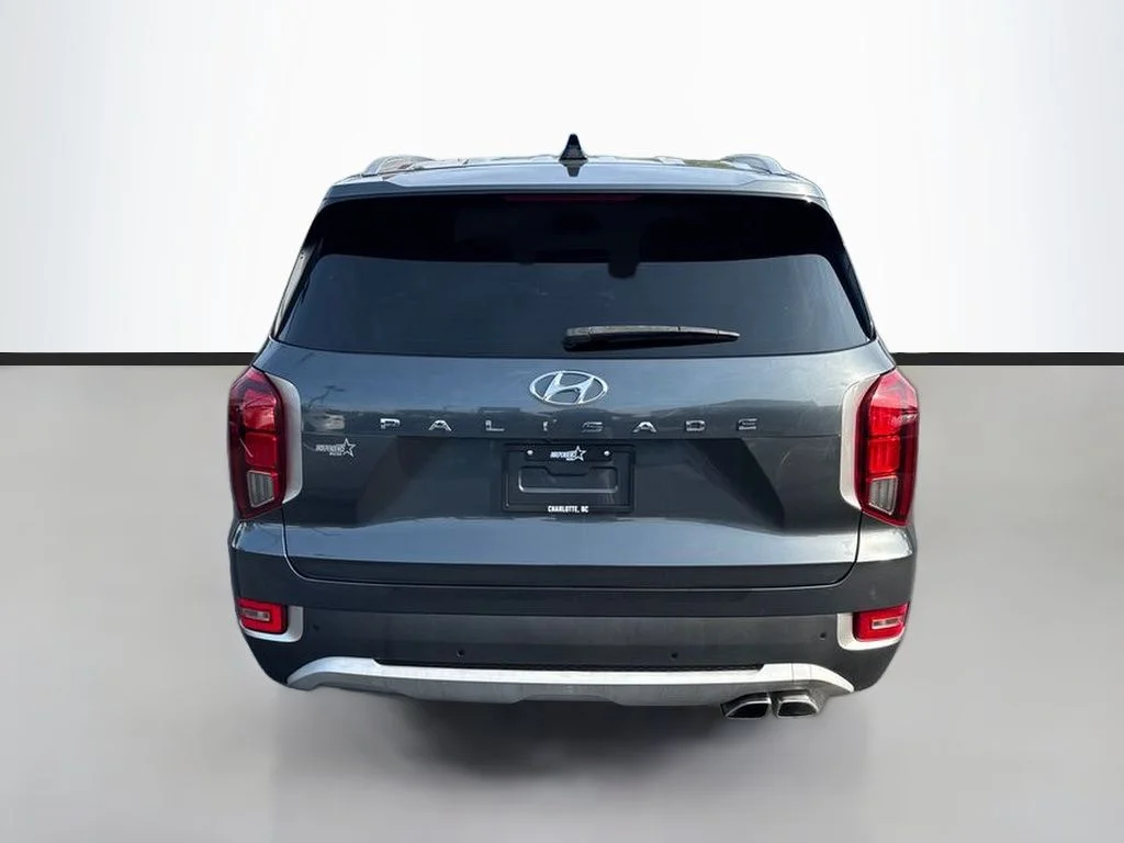 Used 2021 Graphite Hyundai SEL image 4