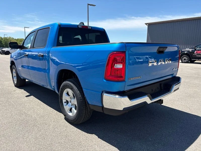New 2026 Hydro Blue Pearl-Coat Exterior Paint RAM Big Horn/Lone Star image 5