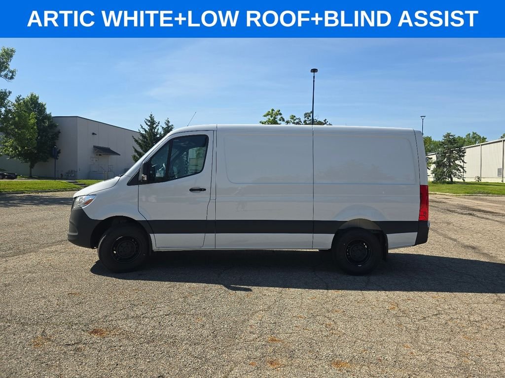 New 2026 Arctic White Mercedes-Benz Cargo 144 WB image 10