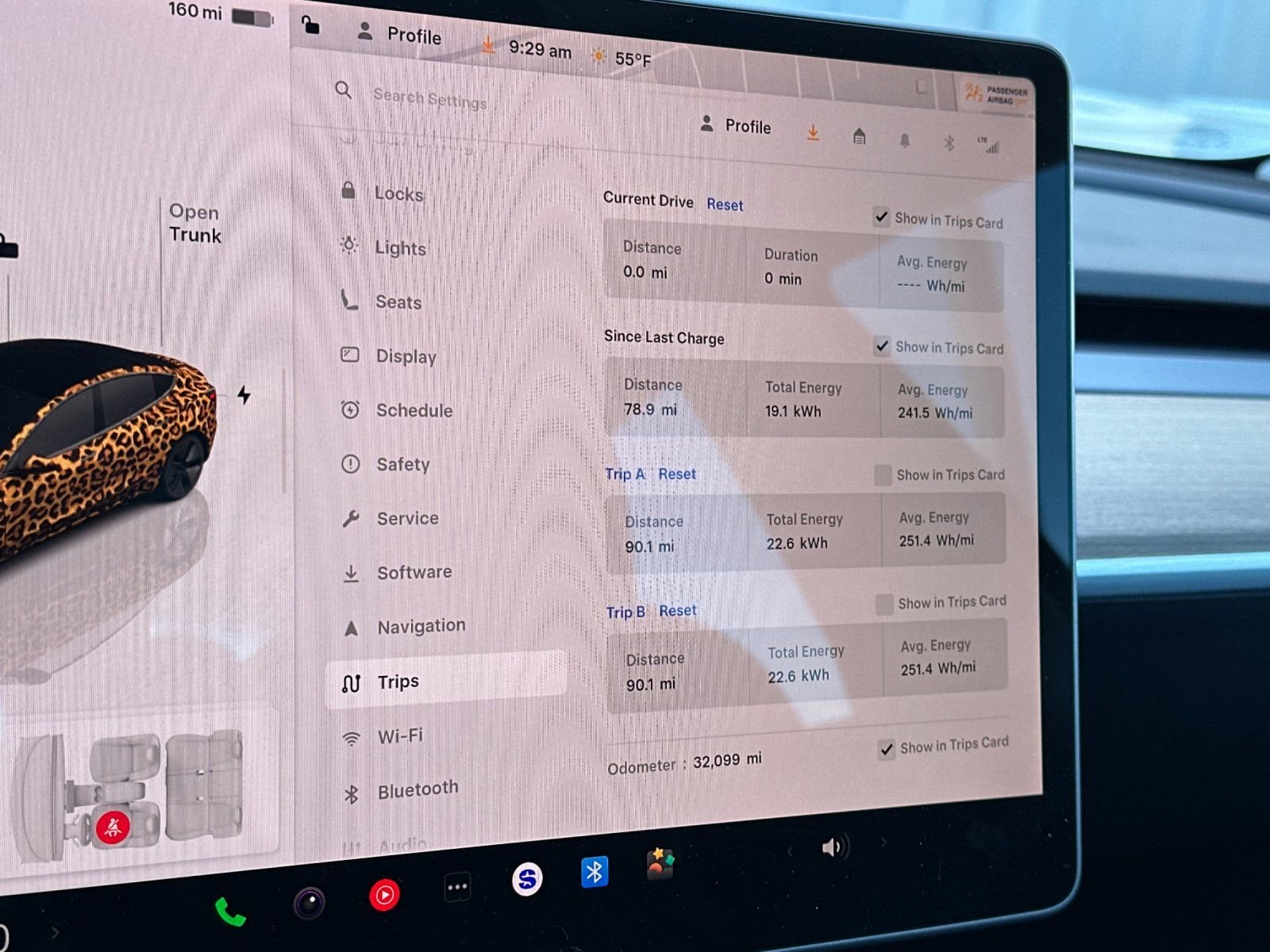 Used 2023 White Tesla Base image 22