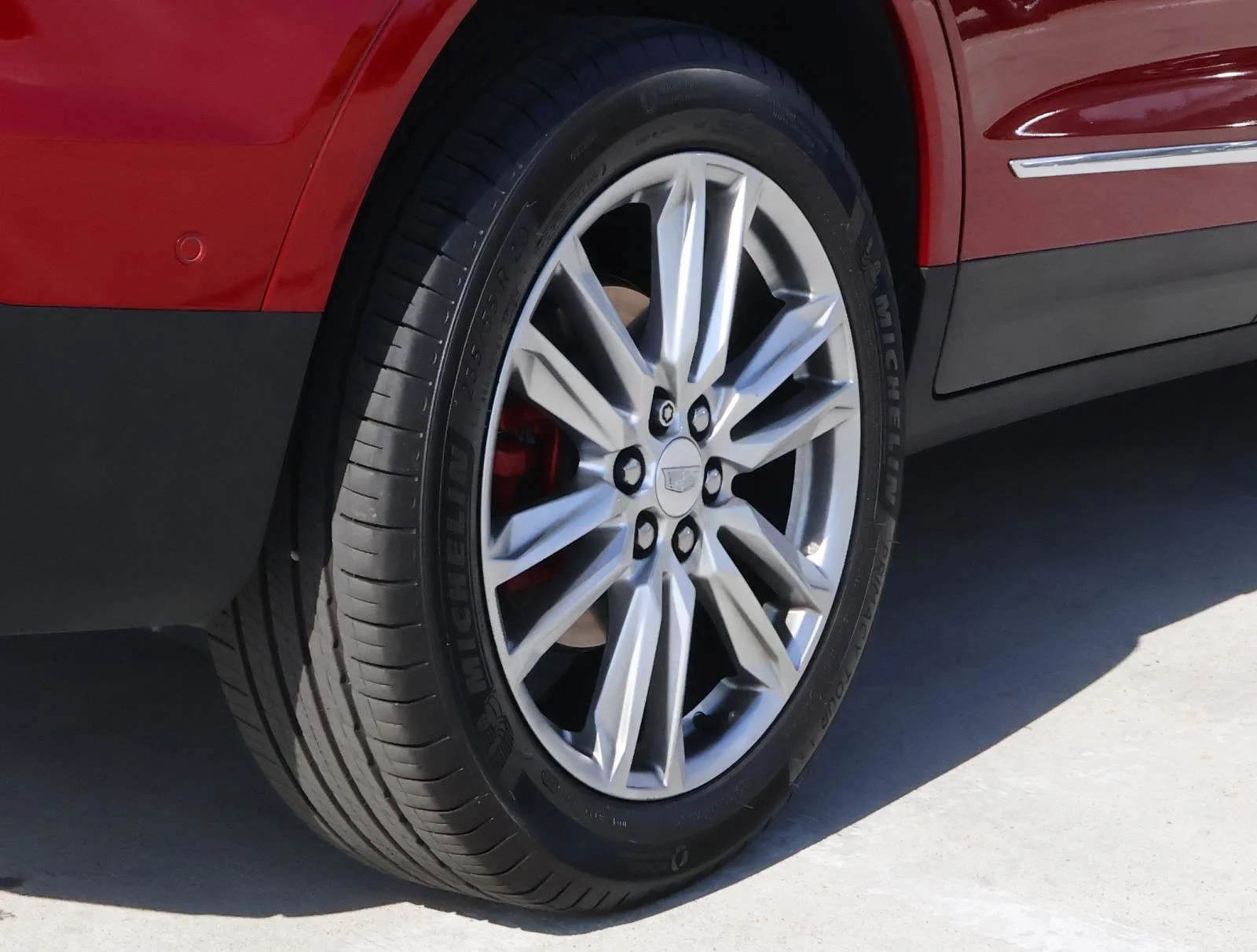 2023 Cadillac XT5 Sport - Photo 11