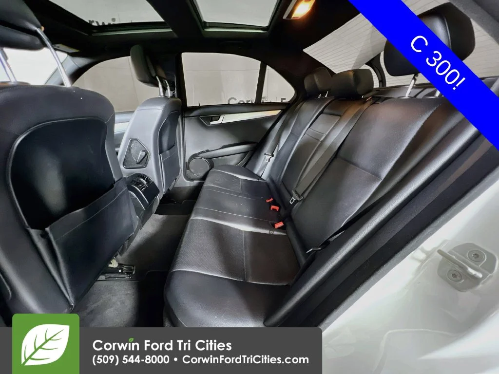 Used 2014 Polar White Mercedes-Benz C 300 image 28