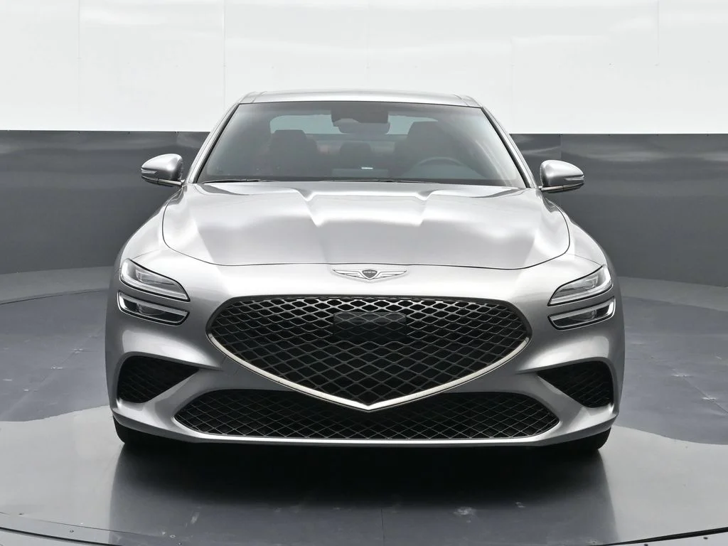 Used 2025 Silver Genesis 2.5T image 6