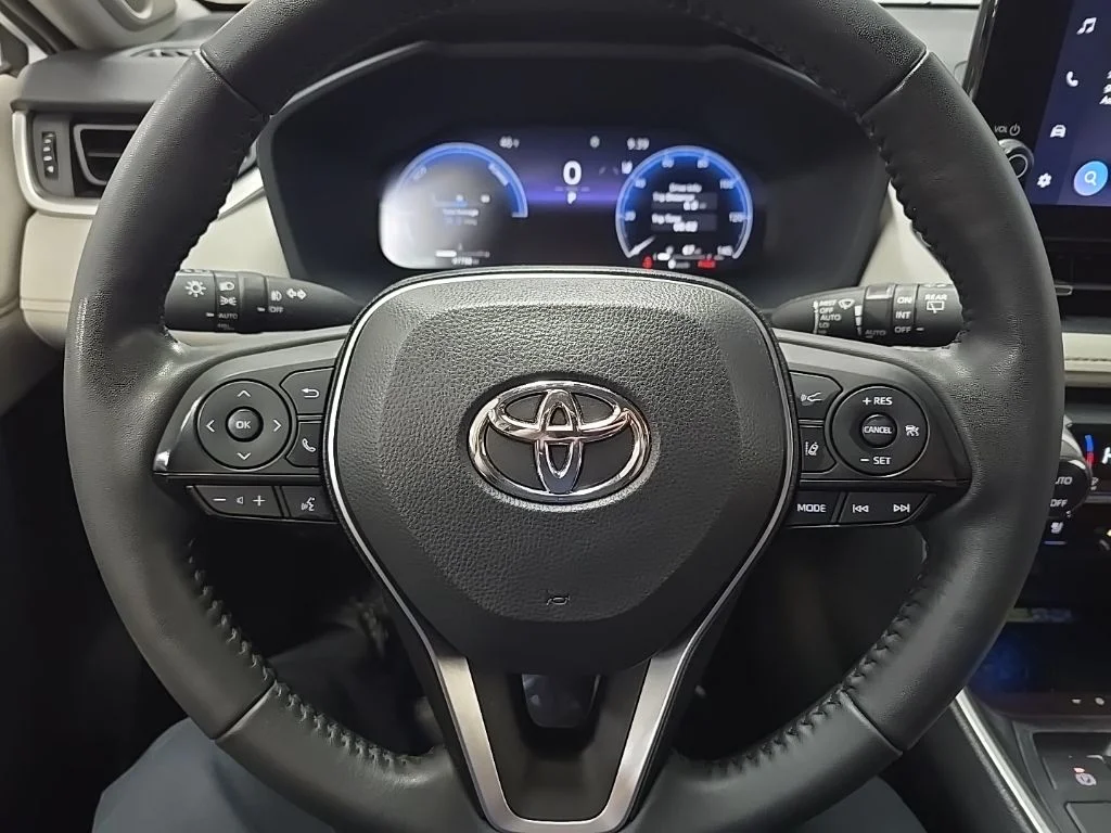 2024 Toyota RAV4 Limited - Photo 21