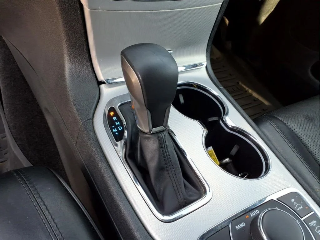 Used 2018 Black Jeep Overland image 23