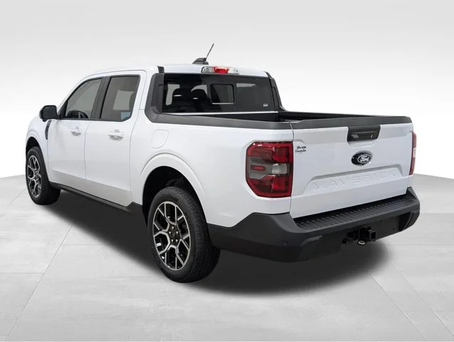 New 2026 Oxford White Ford Lariat® image 57