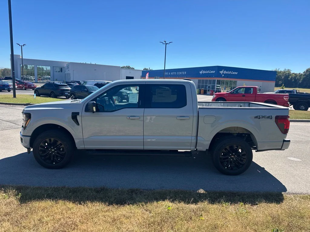 New 2026 Avalanche Ford XLT image 4