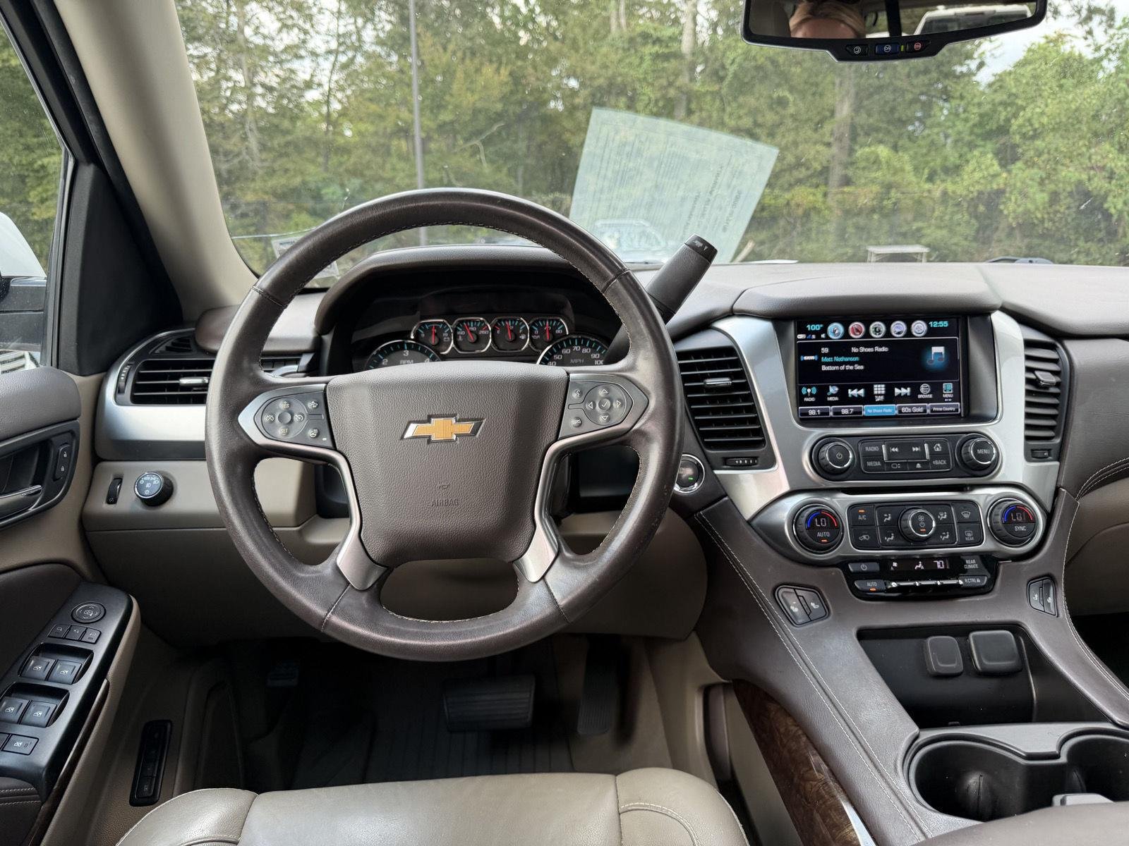Used 2020 Iridescent Pearl Tricoat Chevrolet LT image 18