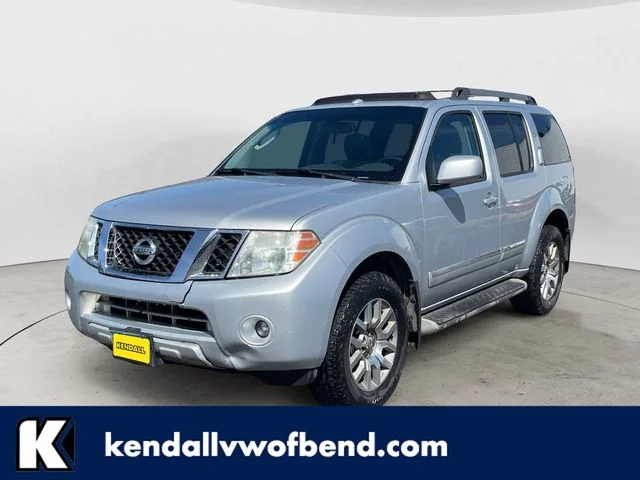 2011 Nissan Pathfinder LE 4X4's photo