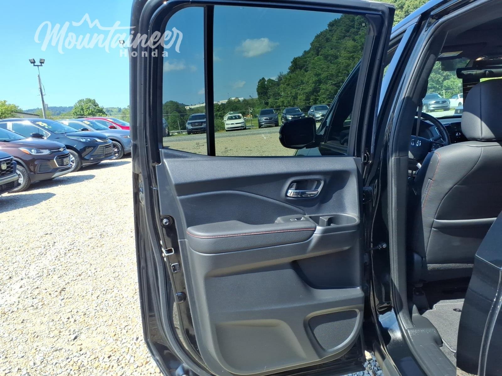 Used 2024 Crystal Black Pearl Honda Black Edition image 15
