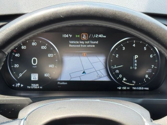 Used 2020 Black Volvo T6 Momentum image 26