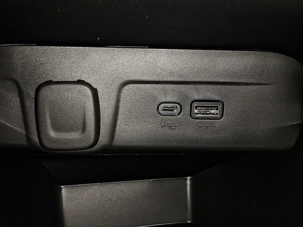 2026 Chevrolet Trax LT - Photo 23