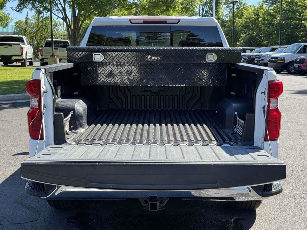 Used 2019 White Chevrolet LT image 16