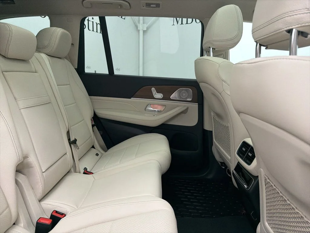 New 2026 White Mercedes-Benz GLS 450 image 27