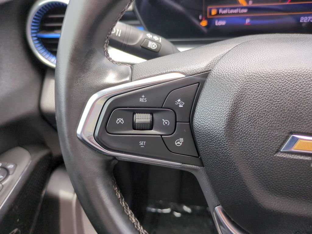 Used 2025 Gray Chevrolet LT image 18