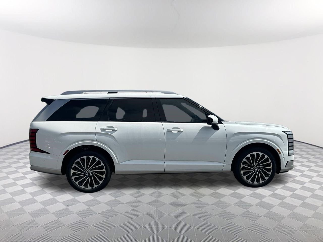 New 2027 Creamy White Pearl Hyundai Calligraphy image 4