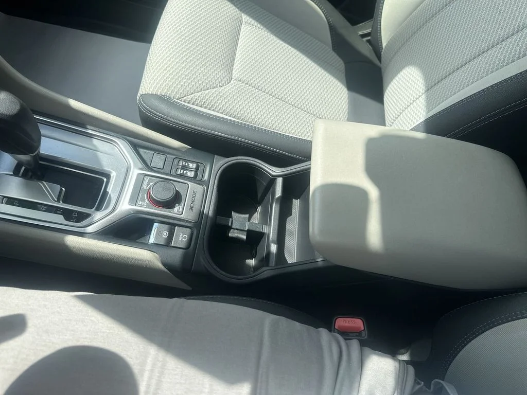 Used 2020 White Subaru Premium image 27