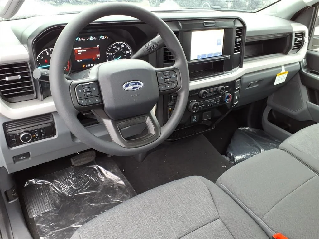 New 2026 Oxford White Ford XL image 10