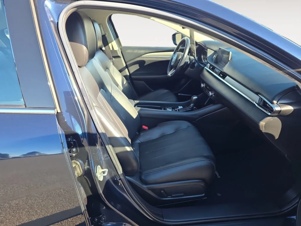 Used 2020 Deep Crystal Blue Mazda Grand Touring Reserve image 10