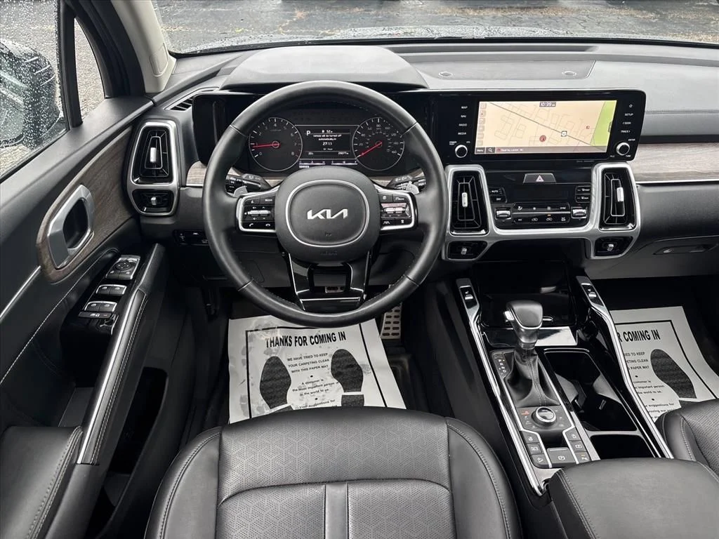Used 2022 Black Kia X-Line EX image 22