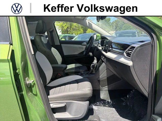 New 2026 Green Volkswagen 1.5T SEL image 30