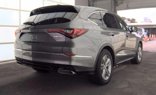Used 2024 Liquid Carbon Metallic Acura 3.5L image 4