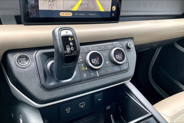Used 2020 White Land Rover HSE image 29