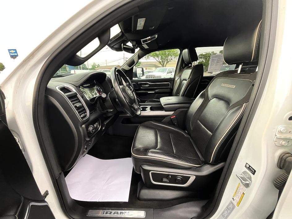 Used 2022 White Ram Laramie image 14