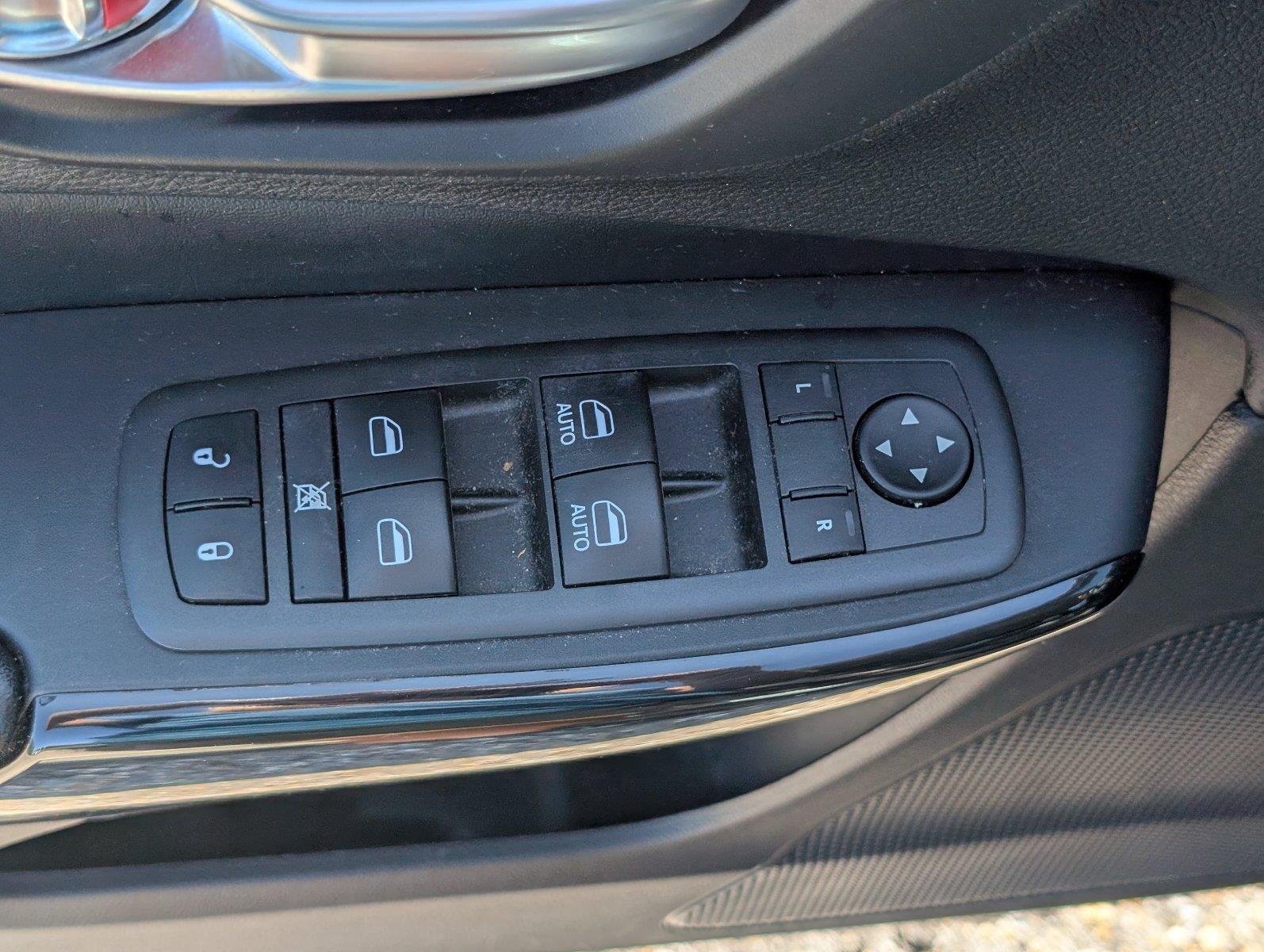 2021 Jeep Cherokee Altitude - Photo 20