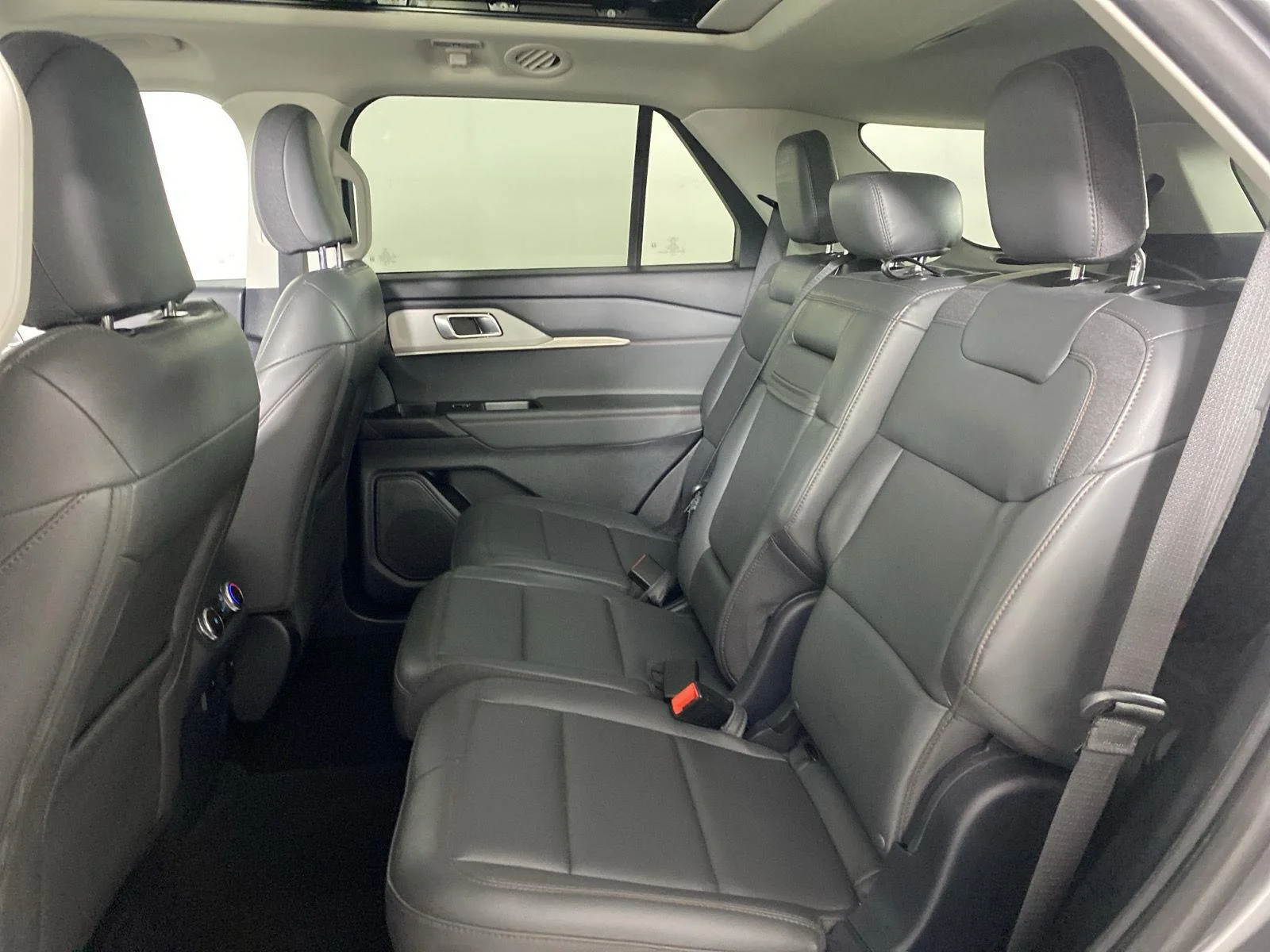 Used 2025 Carbonized Gray Ford Active image 24