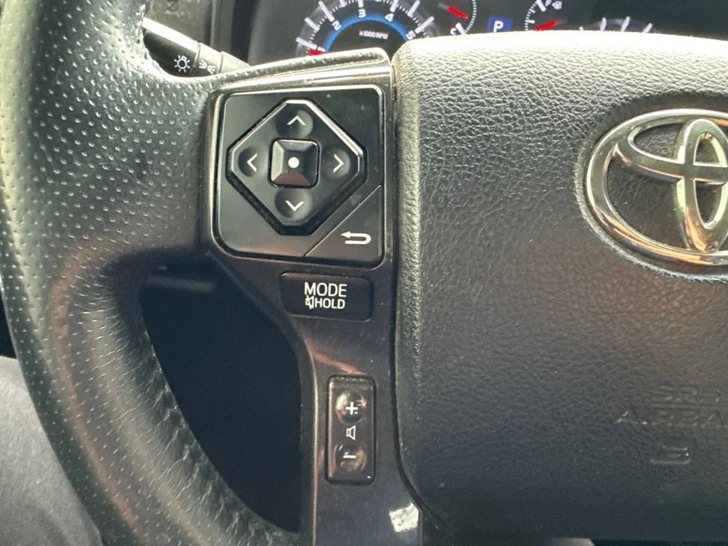Used 2019 Super White Toyota TRD Off-Road Premium image 21