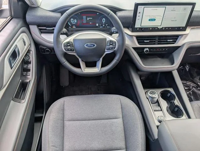 New 2026 Space White Metallic Ford Active image 10