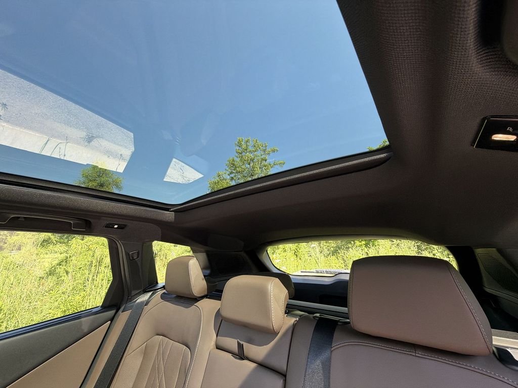 New 2026 Brooklyn Grey Metallic BMW M50 xDrive image 26