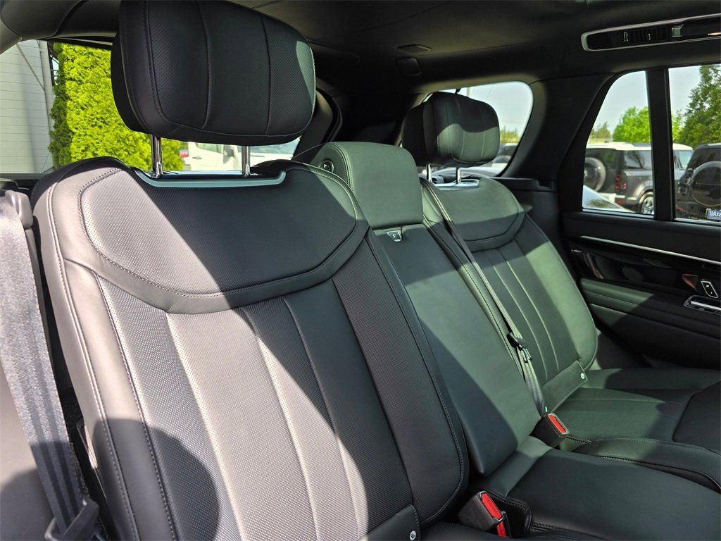 2025 Land Rover Range Rover Autobiography - Photo 28