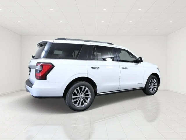 Used 2018 White Ford Limited image 7